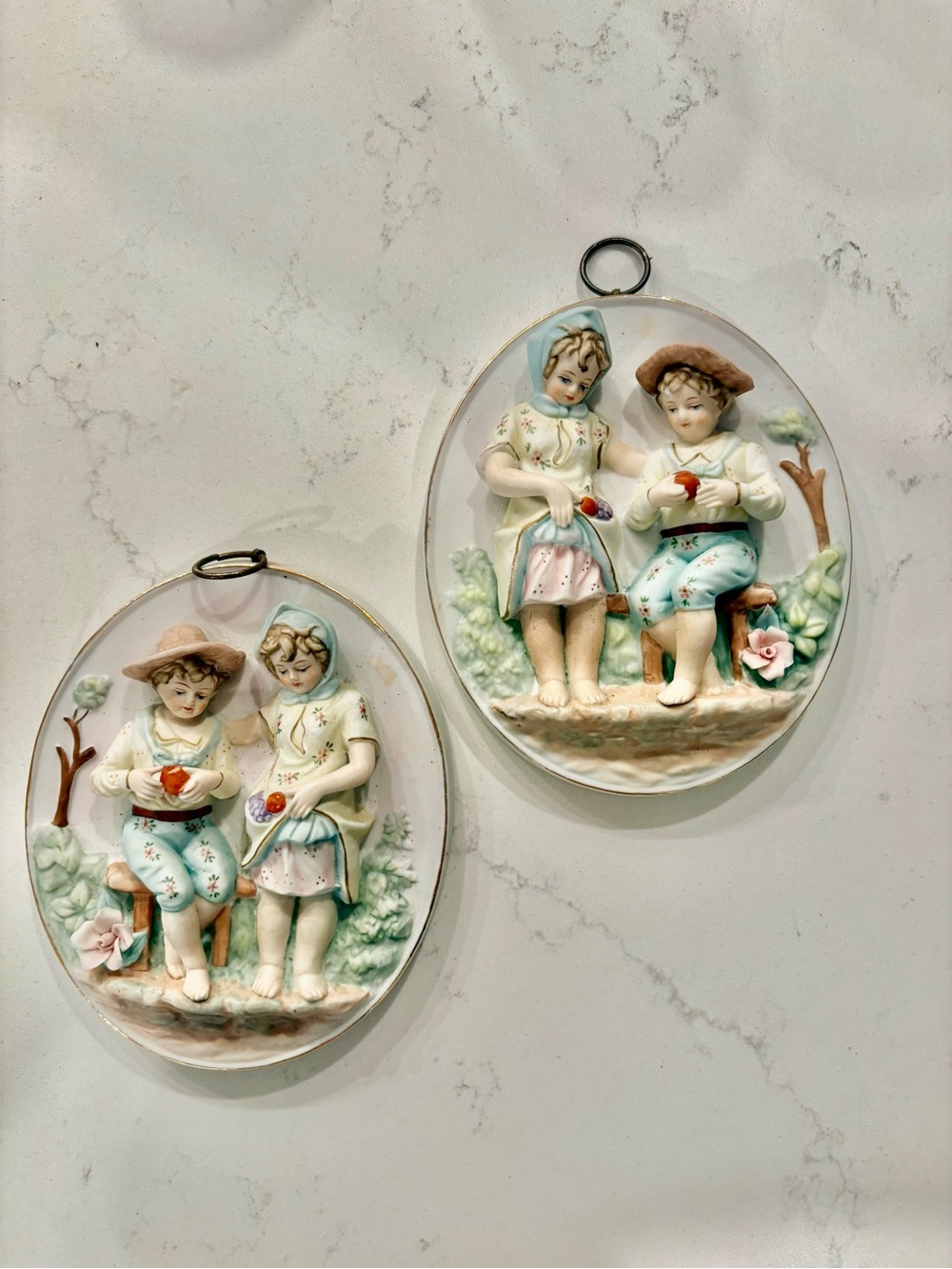 Vintage-Style Ceramic Wall Plaques (Set of 2)